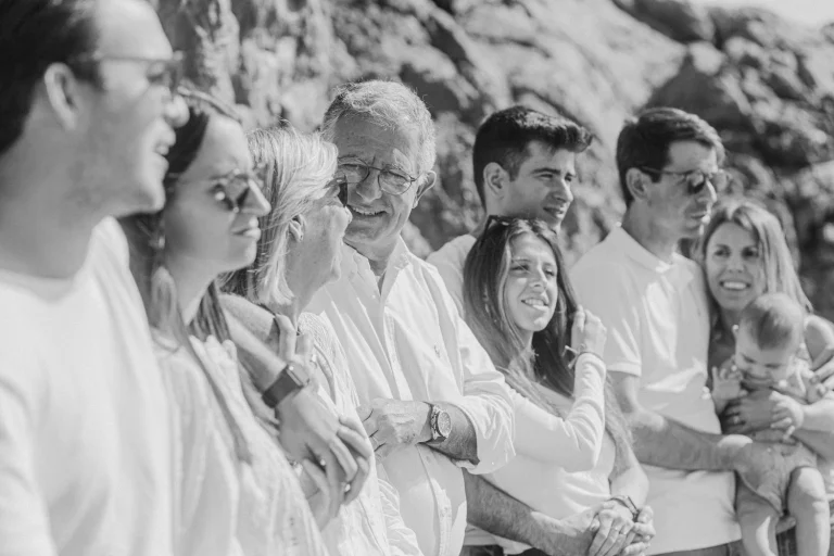 Familia en exterior Grisphoto